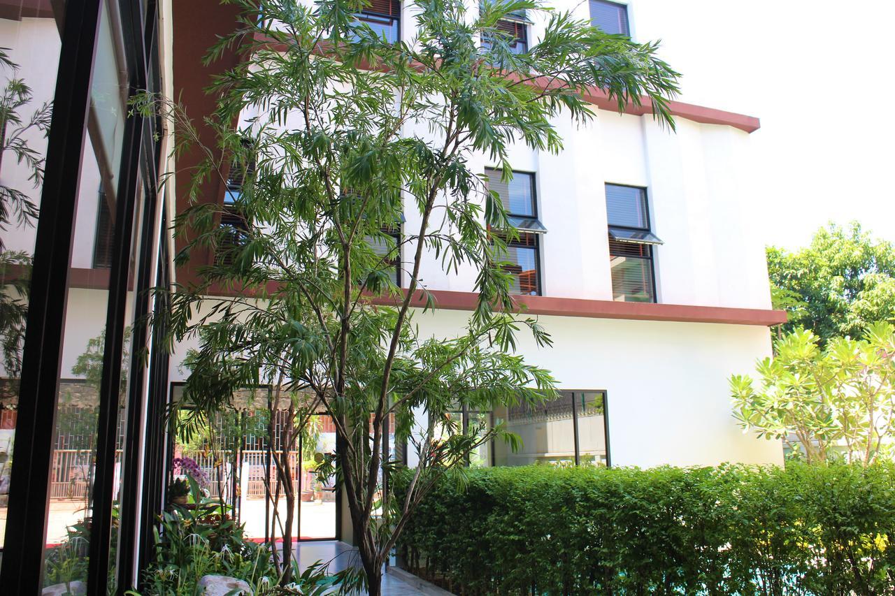 De Ninth Boutique Hotel & Spa Phnom Pen Exterior foto